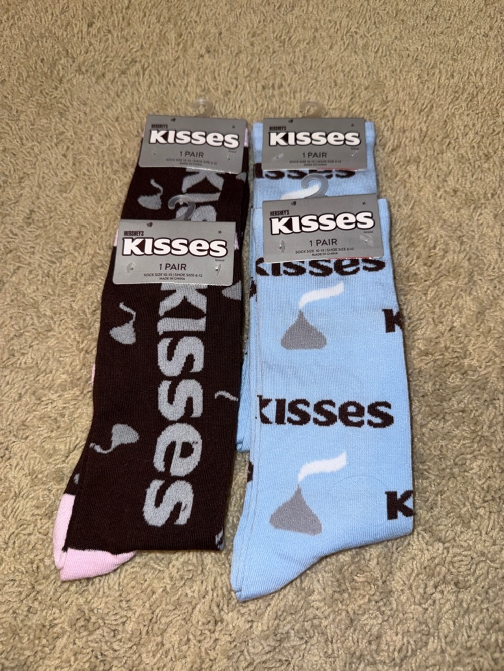 KISSES Men's Crew Socks - Brown & Light Blue (2 Pair)